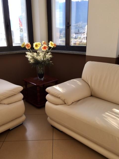 Hotel Socrate Лавена Понте Треза Екстериор снимка